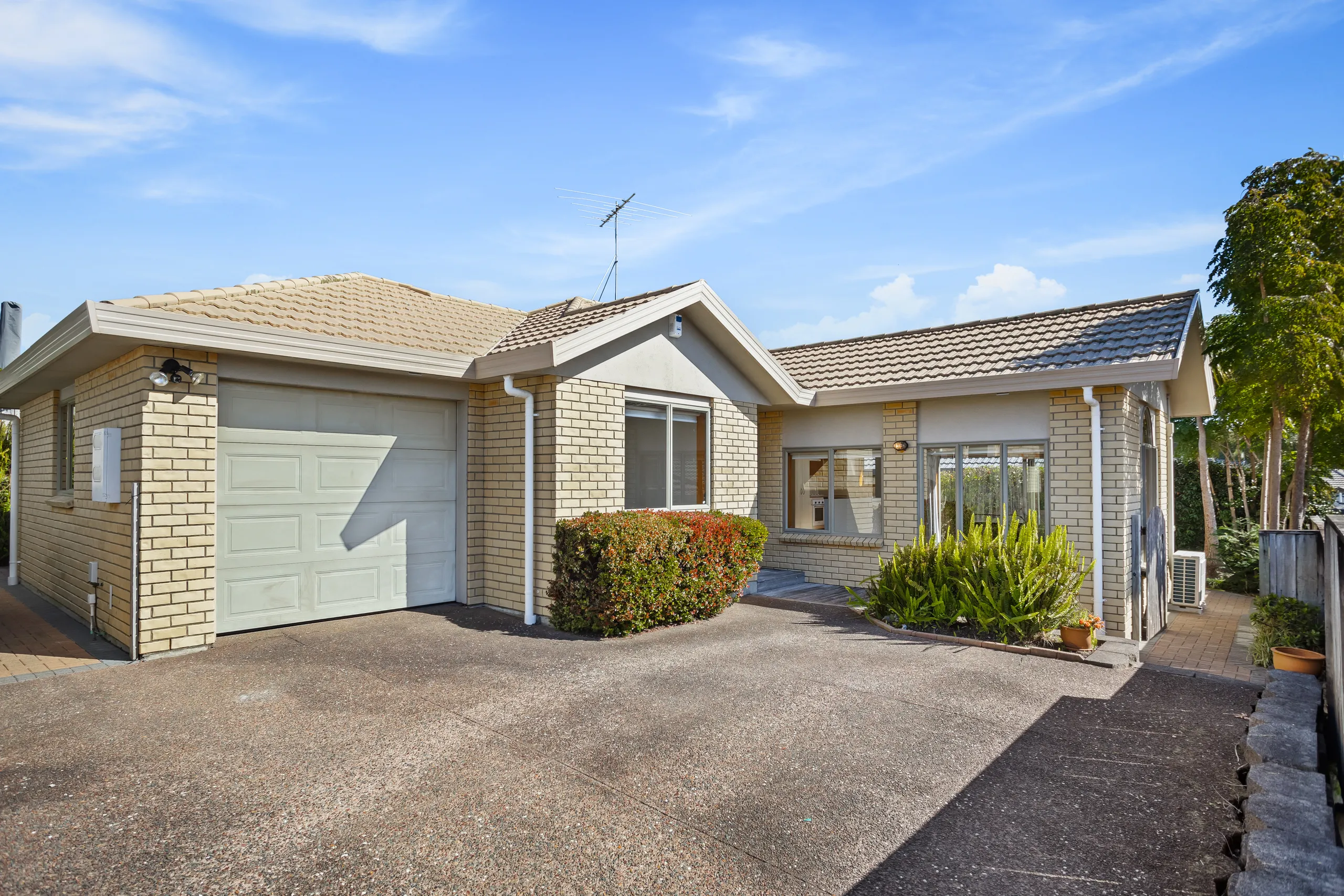 7 Angel Way, Stanmore Bay