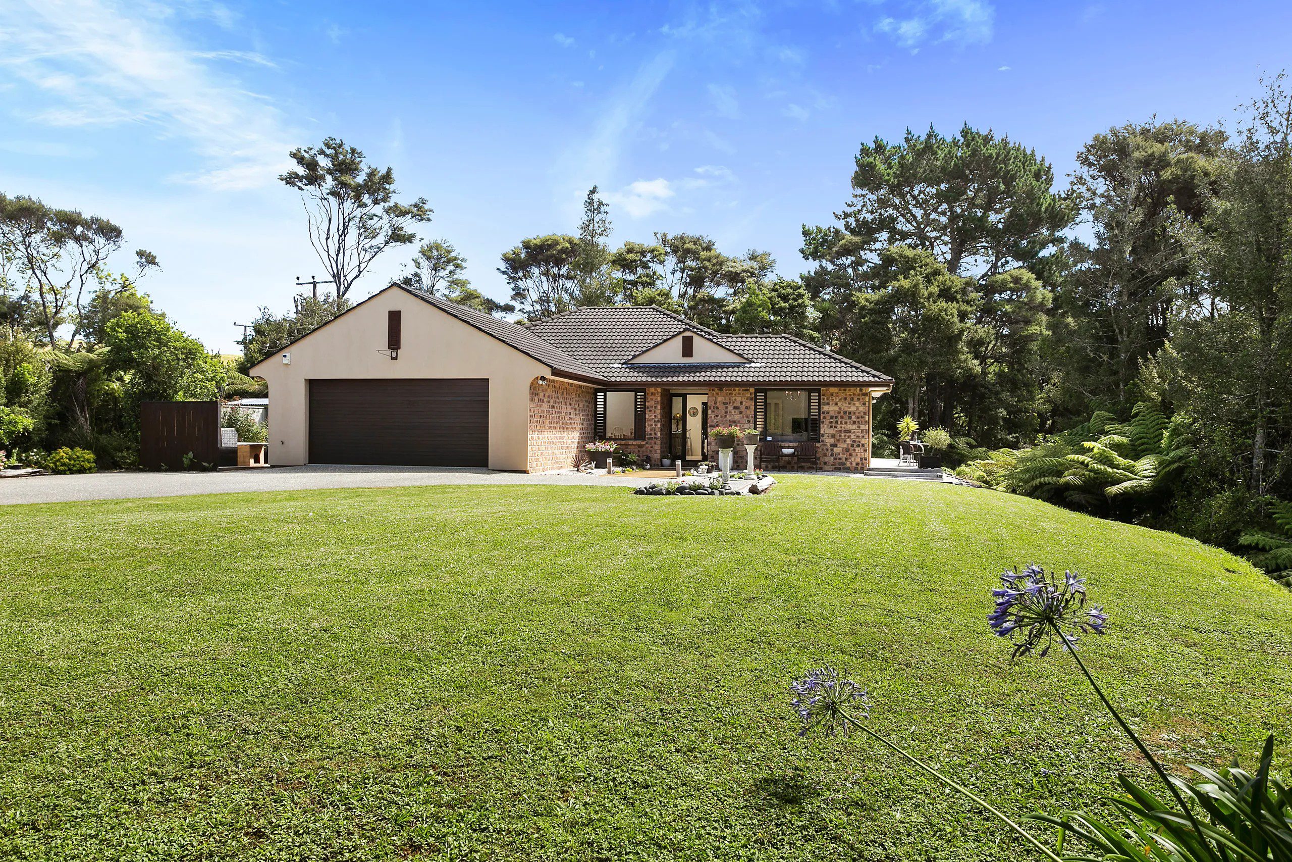 240 Pine Valley Road, Dairy Flat